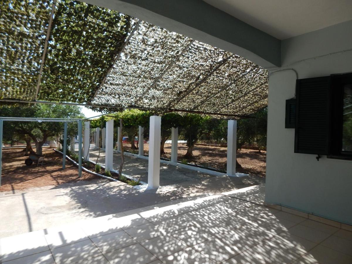 Ninemia Country House Vromonérion 外观 照片